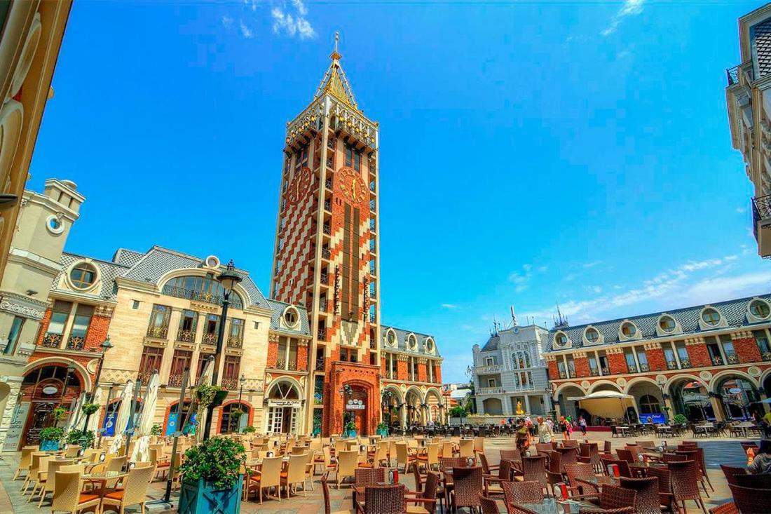 Orbi City In Batumi Batoumi Extérieur photo